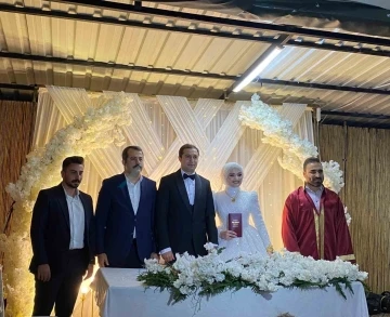 &Ccedil;arşıbaşı Kaymakamı d&uuml;nya evine girdi
