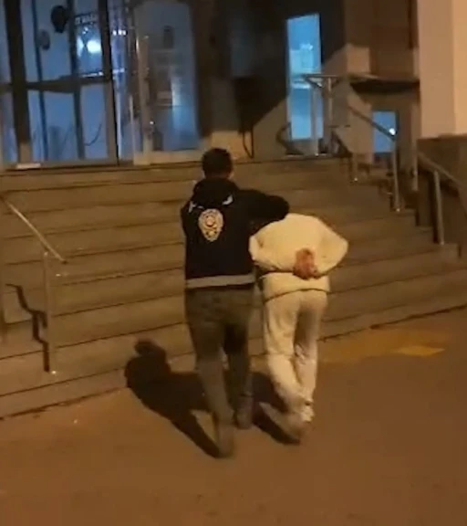 &Ccedil;aydanlıkla adam d&ouml;ven su&ccedil; makinesi yakalandı
