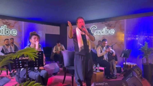 Cazibe&rsquo;de sıra gecesi coşkusu
