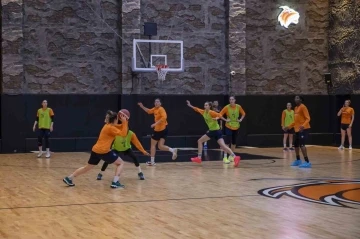 &Ccedil;BK Mersin Başantren&ouml;r&uuml; Yıldızoğlu: "&Uuml;lkemizi ve şehrimizi Final Four&rsquo;da temsil etmek bizim i&ccedil;in gurur verici"
