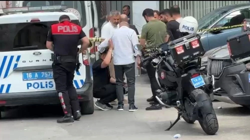 &Ccedil;ek senet kavgası kanlı bitti! Kadın iş ortağını vurdu, canına kıydı