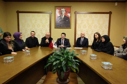 &Ccedil;ekmek&ouml;y&rsquo;de 30 yıllık tapu hasreti son buldu
