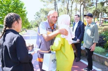 &Ccedil;ekmek&ouml;y&rsquo;de duygulandıran Babalar G&uuml;n&uuml; s&uuml;rprizi
