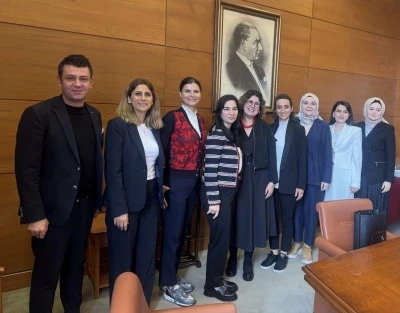 &Ccedil;elik: "&Uuml;niversitelerin bilgi birikimi sanayideki yenilik&ccedil;i d&ouml;n&uuml;ş&uuml;m i&ccedil;in paha bi&ccedil;ilmez bir kaynaktır"
