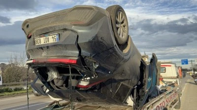 Cenaze d&ouml;n&uuml;ş&uuml; kaza: 4 yaralı! 