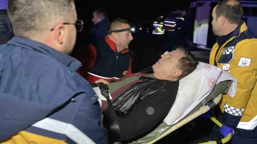 Cenaze i&ccedil;in İstanbul&rsquo;dan Sinop&rsquo;a giden vatandaşları taşıyan midib&uuml;s devrildi: 1 &ouml;l&uuml;, 23 yaralı