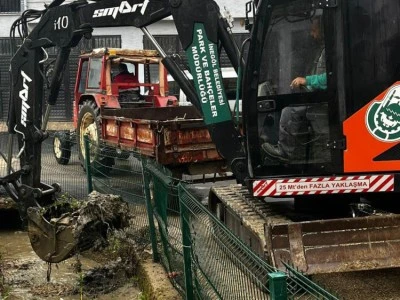 İneg&ouml;l Cerrah&rsquo;ta sulama kanalları temizlendi