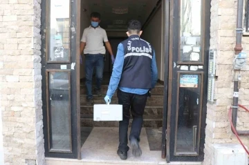 Cesedi 3 g&uuml;n sonra asans&ouml;r boşluğunda bulundu