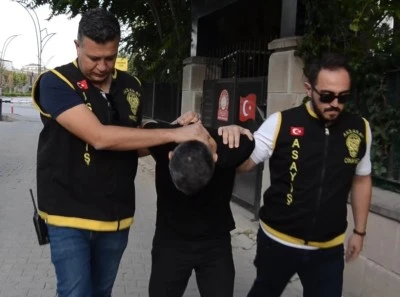 Cesedi dondurmalarla gizledi, sonra da yaktı