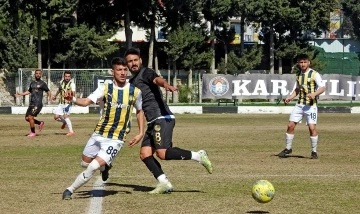 &Ccedil;eşme&rsquo;de yerel derbinin galibi Ala&ccedil;atıspor
