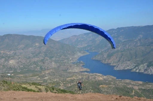 Ceviz diyarında yama&ccedil; paraş&uuml;t&uuml; resitali
