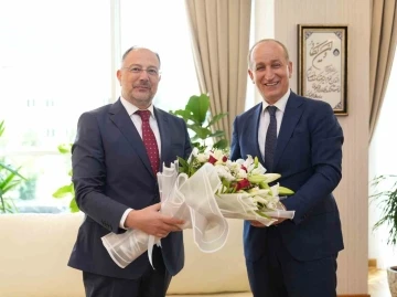 &Ccedil;evre, Şehircilik ve İklim Değişikliği Bakanlığında devir teslim t&ouml;reni
