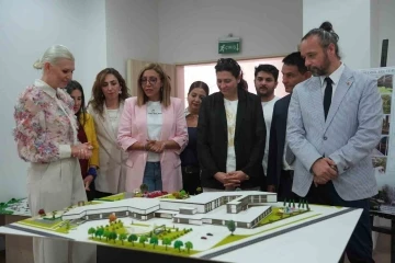 &Ccedil;evre Tasarımı B&ouml;l&uuml;m&uuml; son sınıf &ouml;ğrencilerini h&uuml;nerlerini sergiledi
