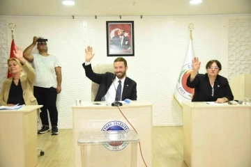 Ceyhan Belediye Meclisi ilk toplantısını ger&ccedil;ekleştirdi
