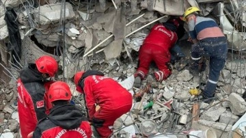 Cezayir'den T&uuml;rkiye'deki deprem b&ouml;lgelerine 30 milyon dolarlık destek