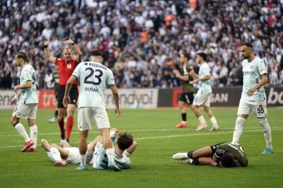 Chamberlain ve Uduokhai oyuna devam edemedi
