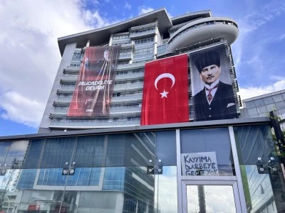 CHP'de sıcak gelişmeler: Genel Merkez binasının teslimine ilişkin emniyete dilek&ccedil;e