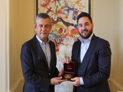 CHP Genel Başkanı &Ouml;zel, İsvi&ccedil;re Sosyal Demokrat Partisi Eş Genel Başkanı Wermuth ile g&ouml;r&uuml;şt&uuml;