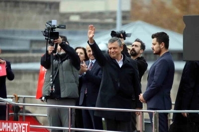 CHP Genel Başkanı &Ouml;zel: "Asgari &uuml;cret veren i&ccedil;in 29, alan i&ccedil;in 39 bin lira olmalı"