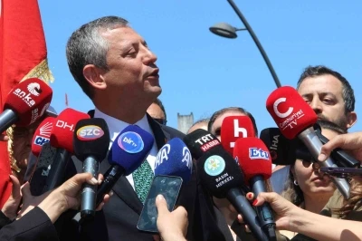 CHP Genel Başkanı &Ouml;zel, Soma&rsquo;daki anma programına katıldı
