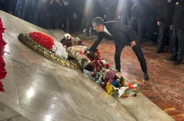 CHP Genel Başkanı &Ouml;zg&uuml;r &Ouml;zel Anıtkabir&rsquo;i ziyaret etti
