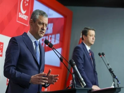 CHP Genel Başkanı &Ouml;zg&uuml;r &Ouml;zel: Bir an &ouml;nce ara se&ccedil;im yapılmalı