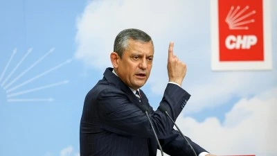 CHP Genel Başkanı &Ouml;zg&uuml;r &Ouml;zel canlı yayında net konuştu: Siyaseti bırakırım!