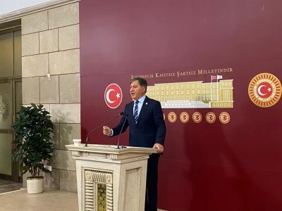 CHP Grup Başkanvekili Murat Emir: Partiyi u&ccedil;uruma s&uuml;r&uuml;kl&uuml;yorsunuz! 