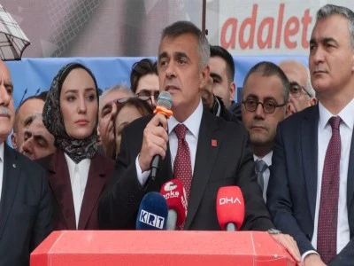 CHP İstanbul İl Başkanı Mehmet Ali Y&uuml;ksel g&ouml;revine başladı