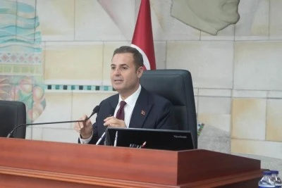 CHP'li Akın'dan "AK Parti'ye ge&ccedil;iyor" iddialarına cevap