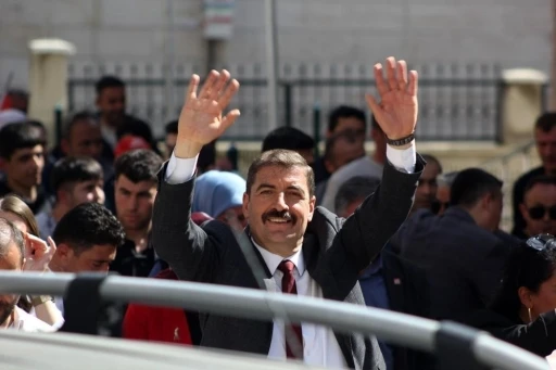 CHP&rsquo;li başkan D&ouml;nmez, Salihli&rsquo;de hakim karşısına &ccedil;ıktı
