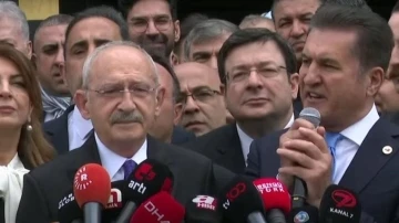 CHP Lideri Kılı&ccedil;daroğlu, TDP Genel Başkanı Sarıg&uuml;l ile g&ouml;r&uuml;şt&uuml;
