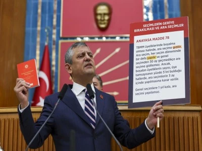 CHP Lideri &Ouml;zel: Cesaretiniz varsa &ccedil;ıkın karşımıza 