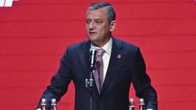 CHP Lideri &Ouml;zel: Umudu &ouml;rg&uuml;tlemek i&ccedil;in yola &ccedil;ıktık