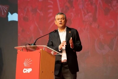 CHP Lideri &Ouml;zg&uuml;r &Ouml;zel'den Ekrem İmamoğlu a&ccedil;ıklaması 