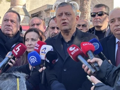 CHP Lideri &Ouml;zg&uuml;r &Ouml;zel: Suriye'deki barış T&uuml;rkiye'yi kalkındırır