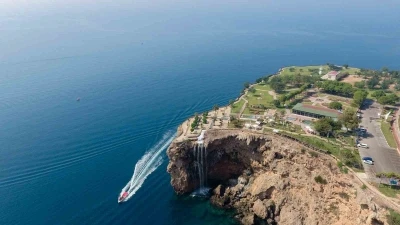 &Ccedil;i&ccedil;ekler sahada, hayaller desende yarışacak
