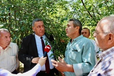 &Ccedil;ift&ccedil;inin derdi b&uuml;y&uuml;k: &Uuml;r&uuml;n yok, para yok, destek yok!