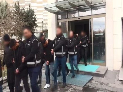 &Ccedil;ıkar ama&ccedil;lı su&ccedil; &ouml;rg&uuml;t&uuml;ne operasyon: 23 tutuklama