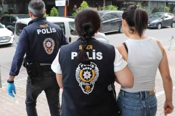 CİMER&rsquo;e ihbar geldi, polis operasyon yaptı: 9 g&ouml;zaltı
