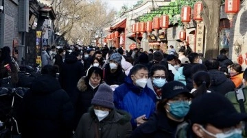 &Ccedil;in'de Bahar Bayramı tatilinde sıcaklıklar rekor seviyede d&uuml;şt&uuml;