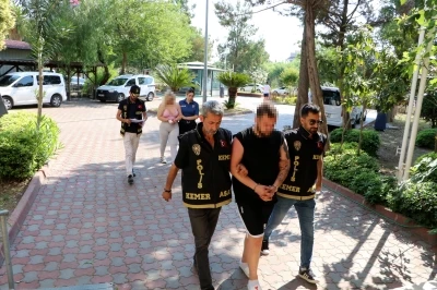  Cinsel ilişki bahanesiyle dolandırıp darbettiler