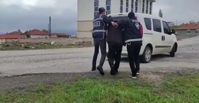 &rsquo;Cinsel istismar&rsquo; su&ccedil;undan aranan 2 kişi yakalandı
