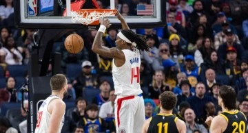 Clippers, Warriors'ı son &ccedil;eyrekte devirdi