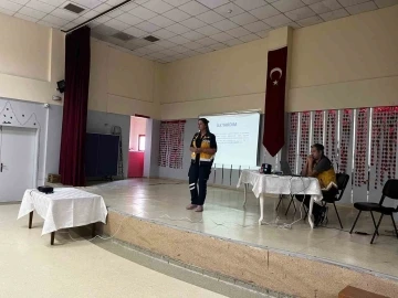 &Ccedil;ocuk evleri personeline ilk yardım eğitimi

