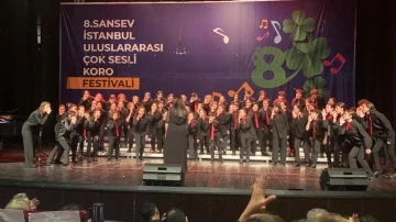 &Ccedil;ocuk Korosu 8. Sansev Uluslararası Koro Festivali&rsquo;nden &ouml;d&uuml;lle d&ouml;nd&uuml;
