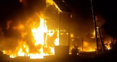 &Ccedil;ocuk parkı alev alev yandı