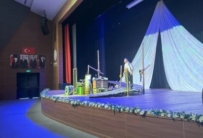 &Ccedil;ocuklar hem eğlendi hem &ouml;ğrendi
