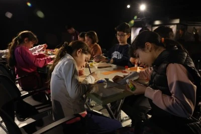 &Ccedil;ocuklar Nil&uuml;fer&rsquo;de hayallerindeki liri tasarladı