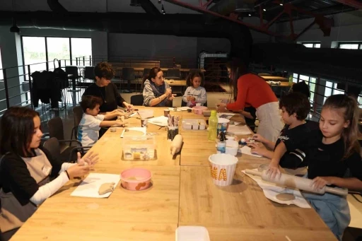 &Ccedil;ocuklar seramik sanatıyla tanıştı
